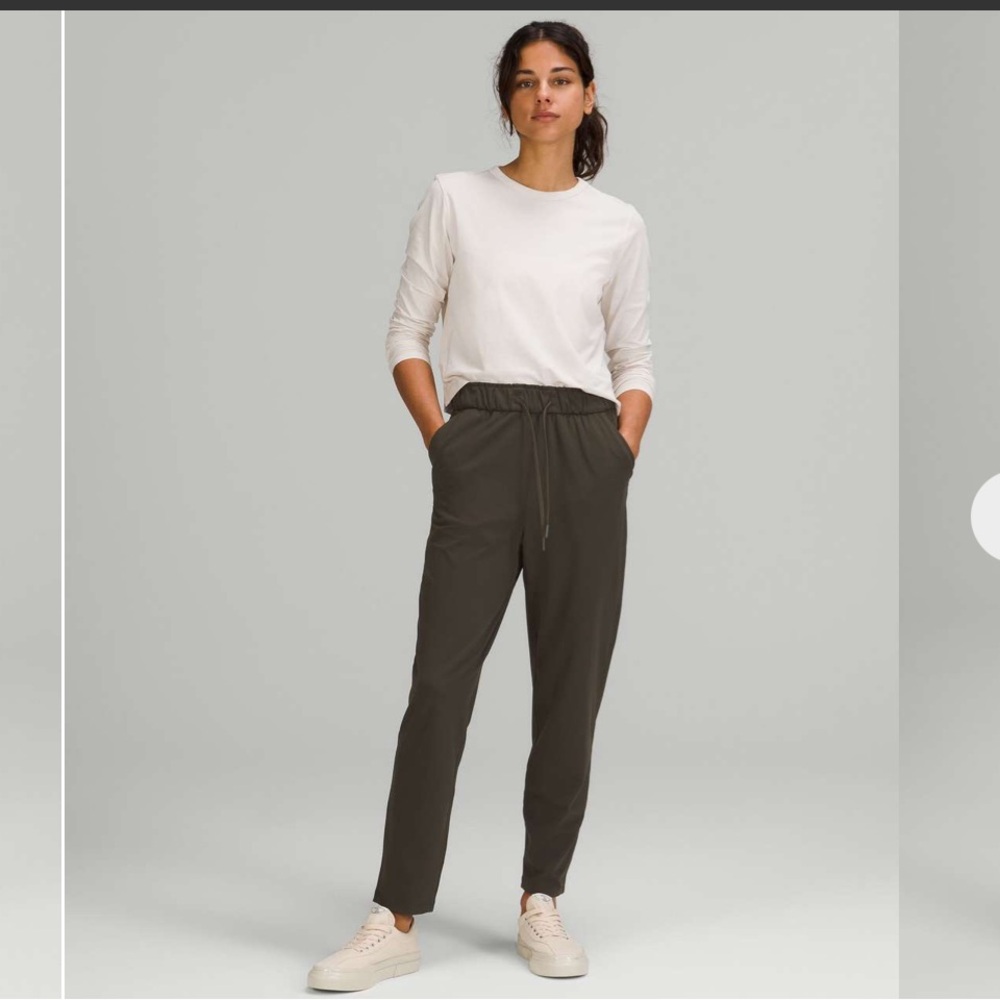 lululemon athletica Olive Ankle-Length Jogger Pants